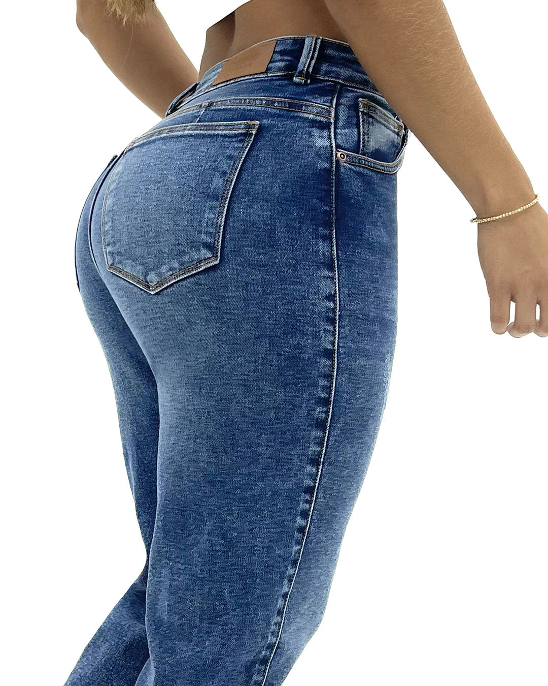 Mom Fit Aaliyah