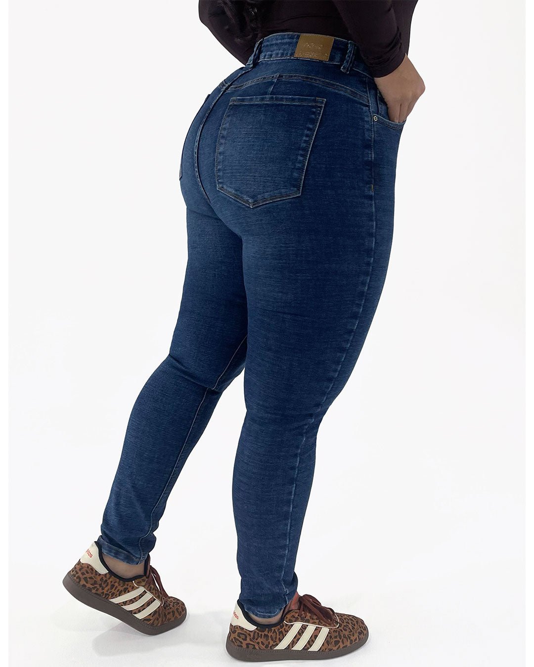 Skinny Sibel
